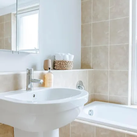 펜션 The Townhouse 해러게이트